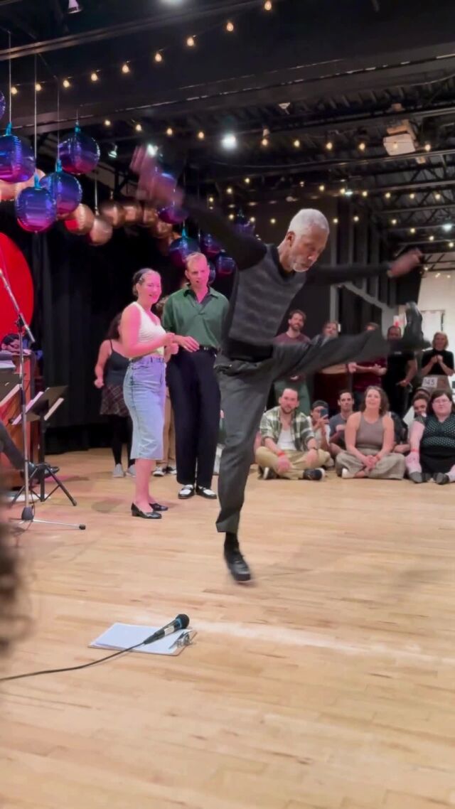 Chester Whitmore and Co. burning up the dance floor! 👞👞💥💨 

Event:
@lindyharvest 2024

Dancers:
Chester Whitmore
Alain Fragman
Sylwia Bielec
Patrik Pettersson
Lizette Rönnkvist